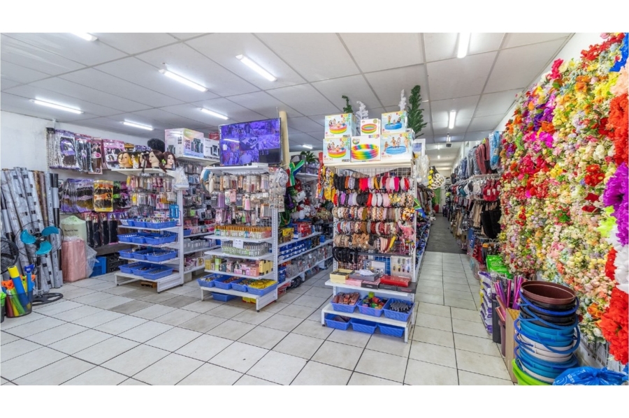 Commercial Property for Sale in Moorreesburg Western Cape